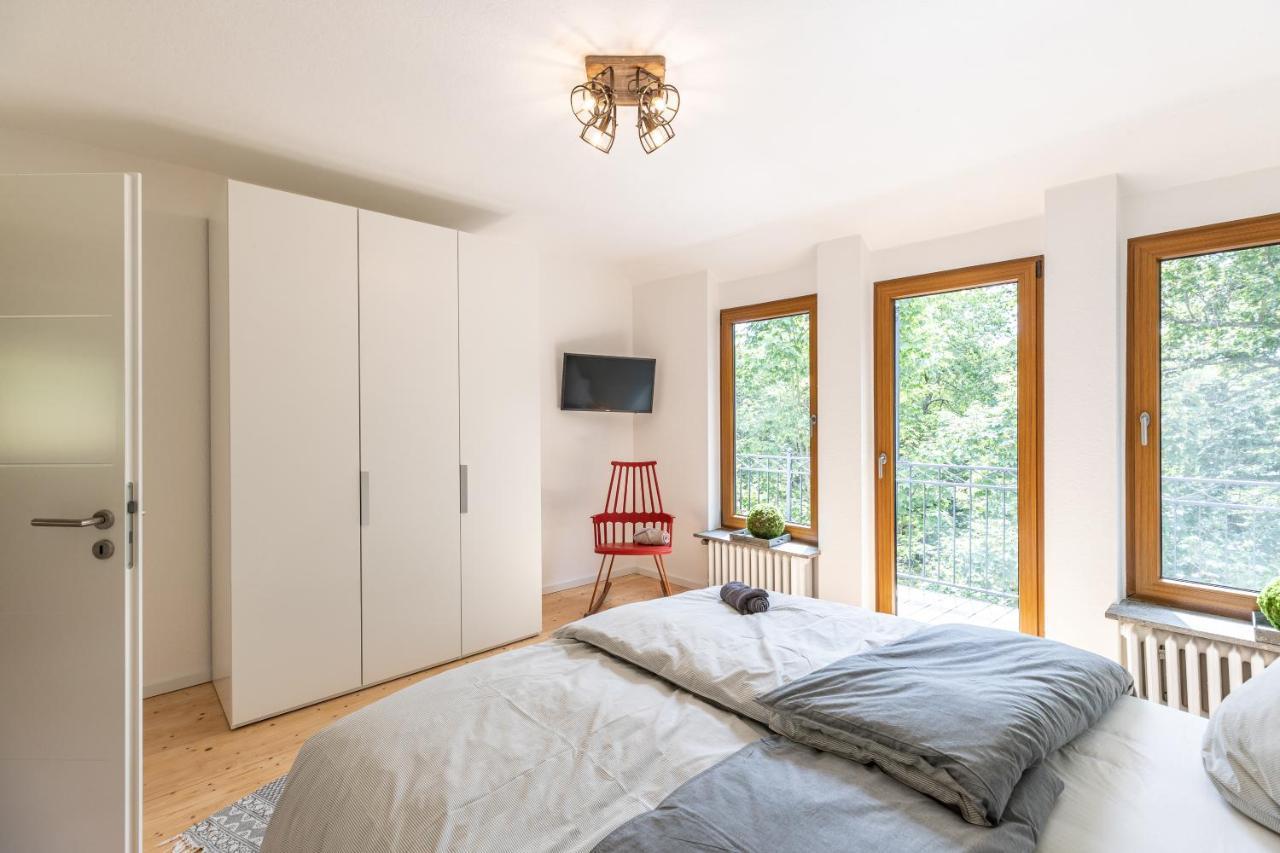 Landhaus Karbach Komplett Oder Einzelne Wohneinheiten Villa Inkl Sauna Bzw Waldhaeuschen Hirten Zewnętrze zdjęcie